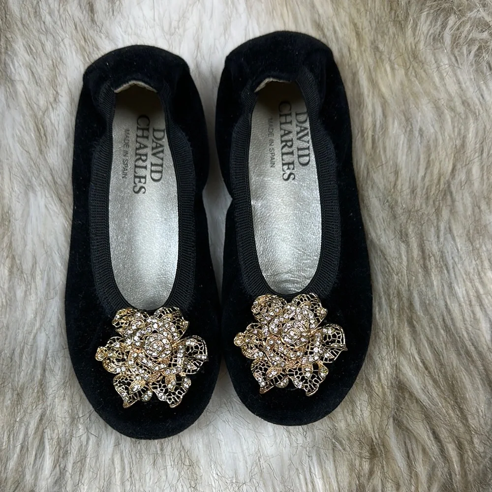 David Charles Girls Black Velvet Flats Sz 29 Gold Dress Shoes Designer